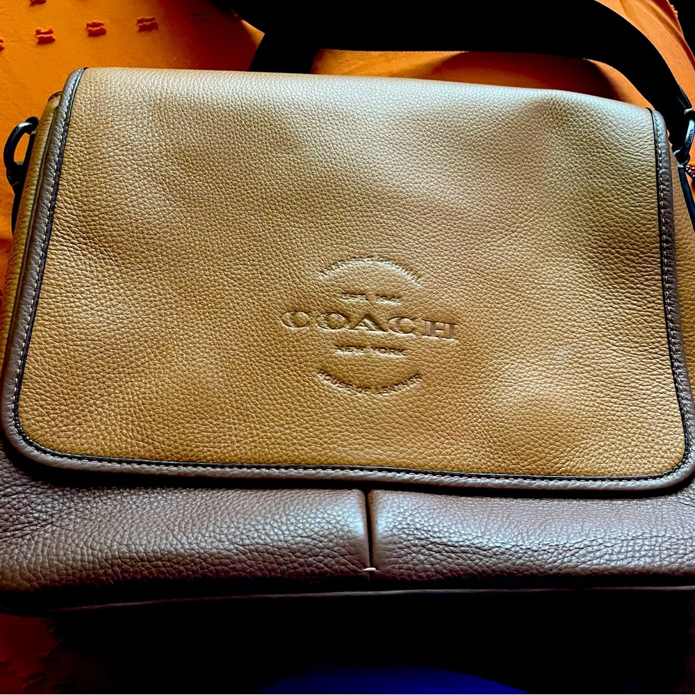 COACH MEN’S MESSENGER BAD